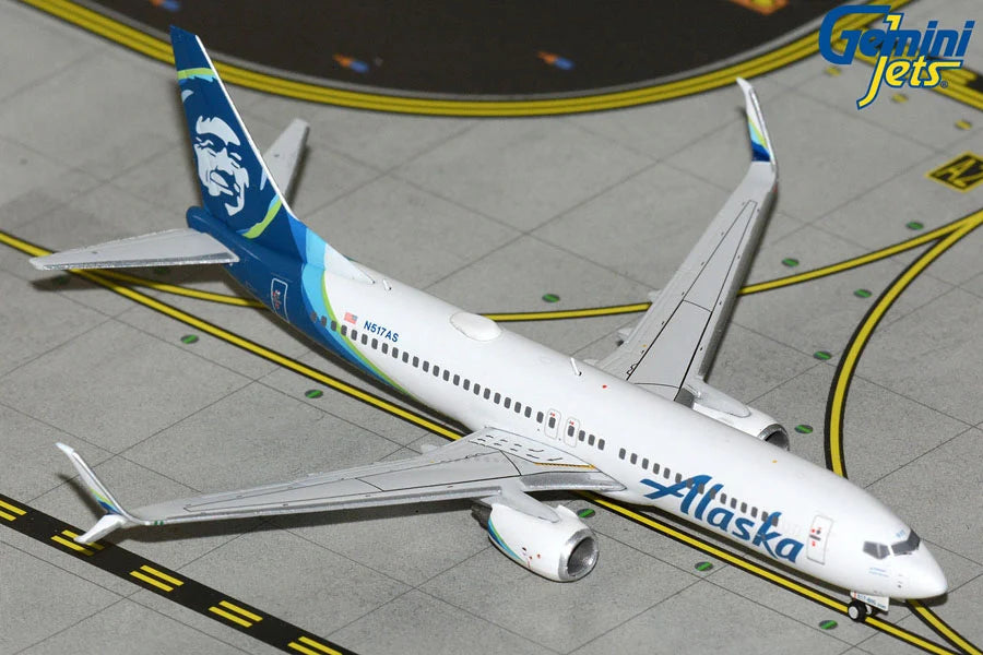 GeminiJets Alaska Airlines B737-800S (1:400 Scale)