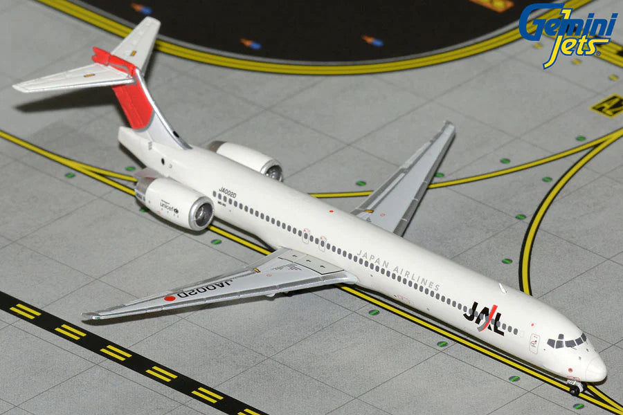 GeminiJets Japan Air Lines JA002D (8/25)(1:400 Scale)