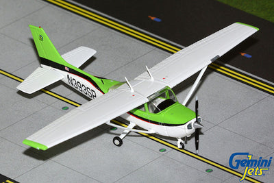 GeminiJets Cirrus Aviation Cessna N393SP (2/26) Cessna 172S