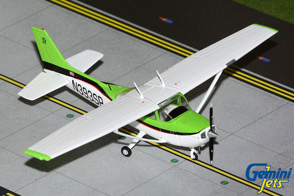 GeminiJets Cirrus Aviation Cessna N393SP (2/26) Cessna 172S