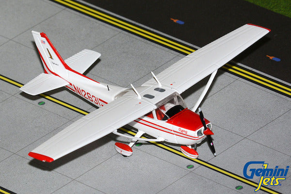 GeminiJets Cessna N12631 "Gypsy" (3/26) Cessna 172S