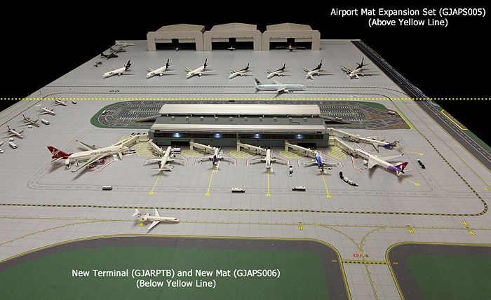 GeminiJets 1:400 2-Piece Airport Mat Set Taxiway, Runway (Reverse side of GJAPS006B2)