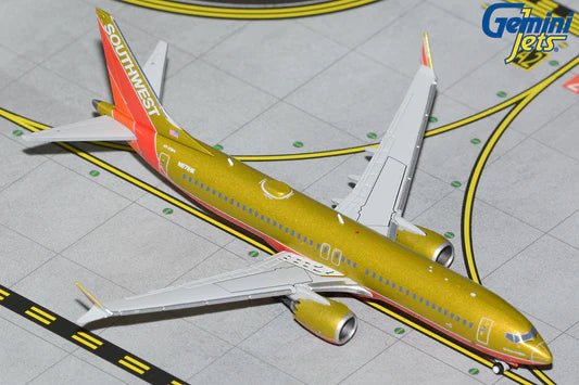 GeminiJets Southwest N871HK "Herbert D. Kelleher" gold retro (5/23) B737 MAX 8